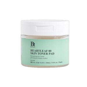 Benton Heartleaf 80 Skin Toner Pad showing the packaging and pads.