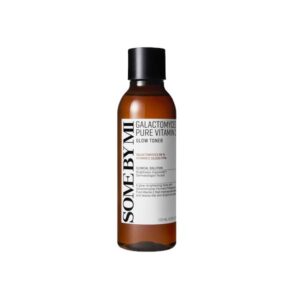 Some by Mi Galactomyces Pure Vitamin C Glow Toner 200ml bottle on a clean surface.